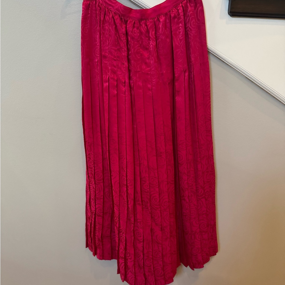 Horchow VINTAGE Fuchsia 100% Silk Pleated Midi Skirt